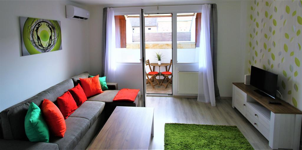 Grand Trees Apartment Budapeste Exterior foto